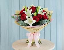 Букет цветов из:  Лилии и Розы в Димитровграде