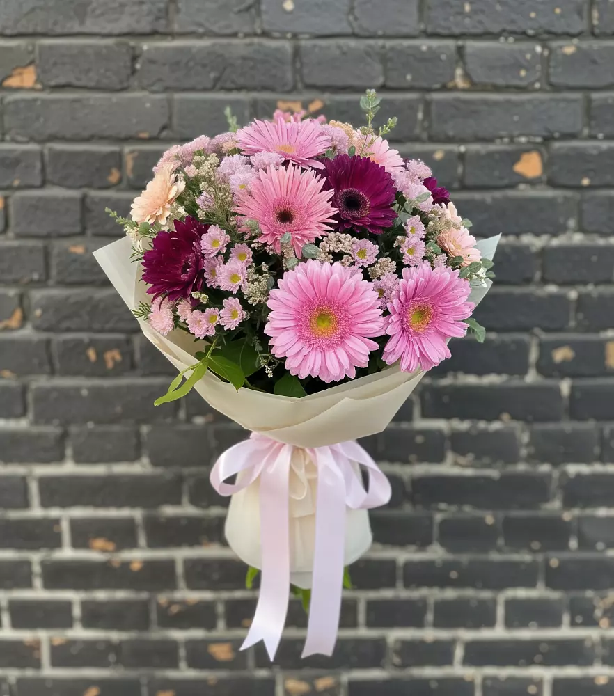 Букет цветов из: Герберы и Хризантемы в Димитровграде