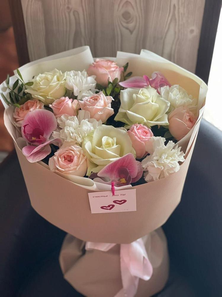 Букет цветов из: Орхидеи, Розы и Гвоздики в Димитровграде