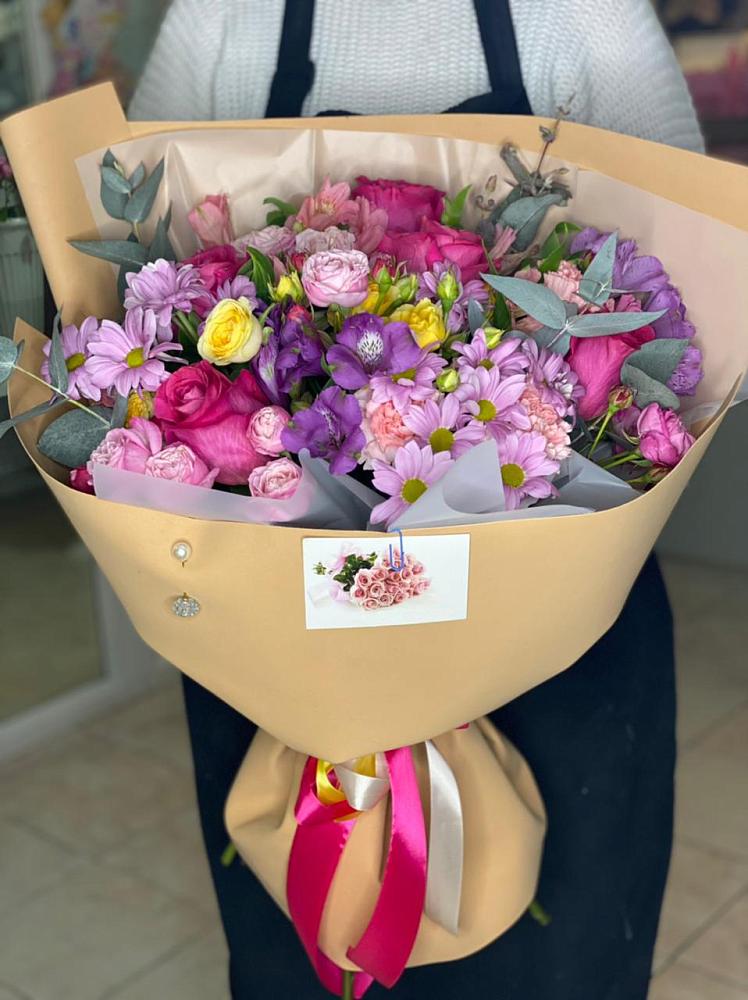 Букет цветов из: Хризантемы, Гвоздики и Альстромерии в Димитровграде