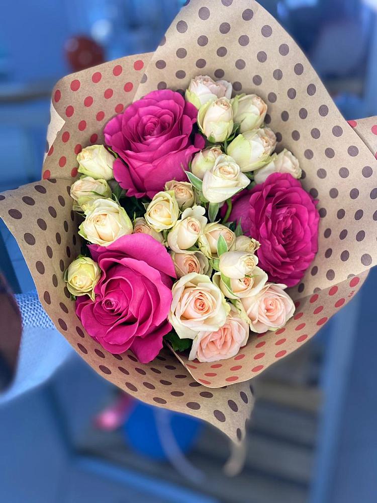 Букет цветов из: Розы в Димитровграде