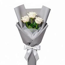 Букет 3 белые розы в Димитровграде