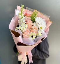 Букет цветов из:  Хризантемы и Розы в Димитровграде