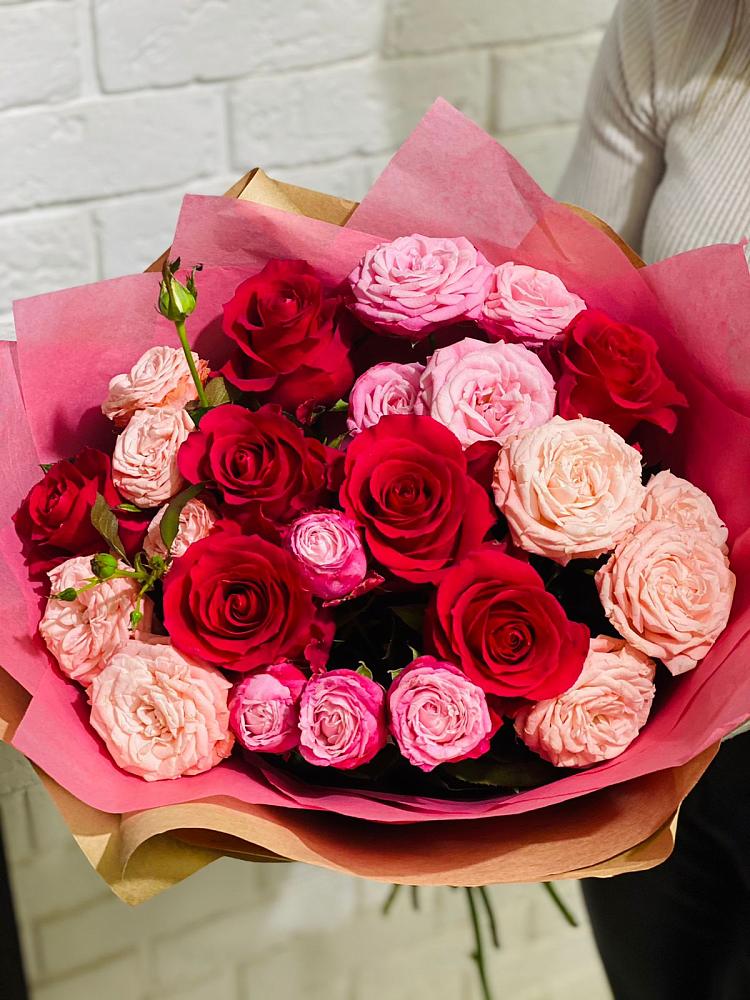 Букет цветов из: Розы в Димитровграде