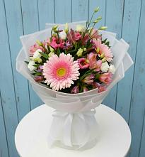 Букет цветов из:  Герберы, Альстромерии и Лизиантусы в Димитровграде