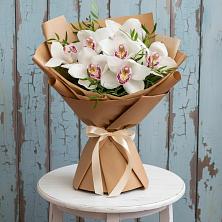 Букет цветов из:  Орхидеи и Розы в Димитровграде